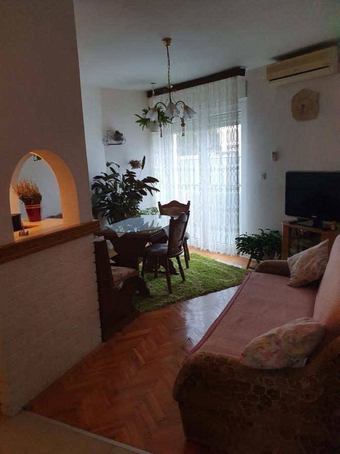 Apartman Noa Knin Exterior foto